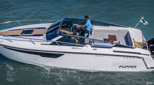 2021 Flipper 900DC
