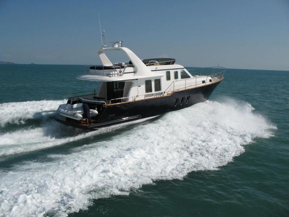 Aquastar 57/60 Azure flybridge motor yacht underway