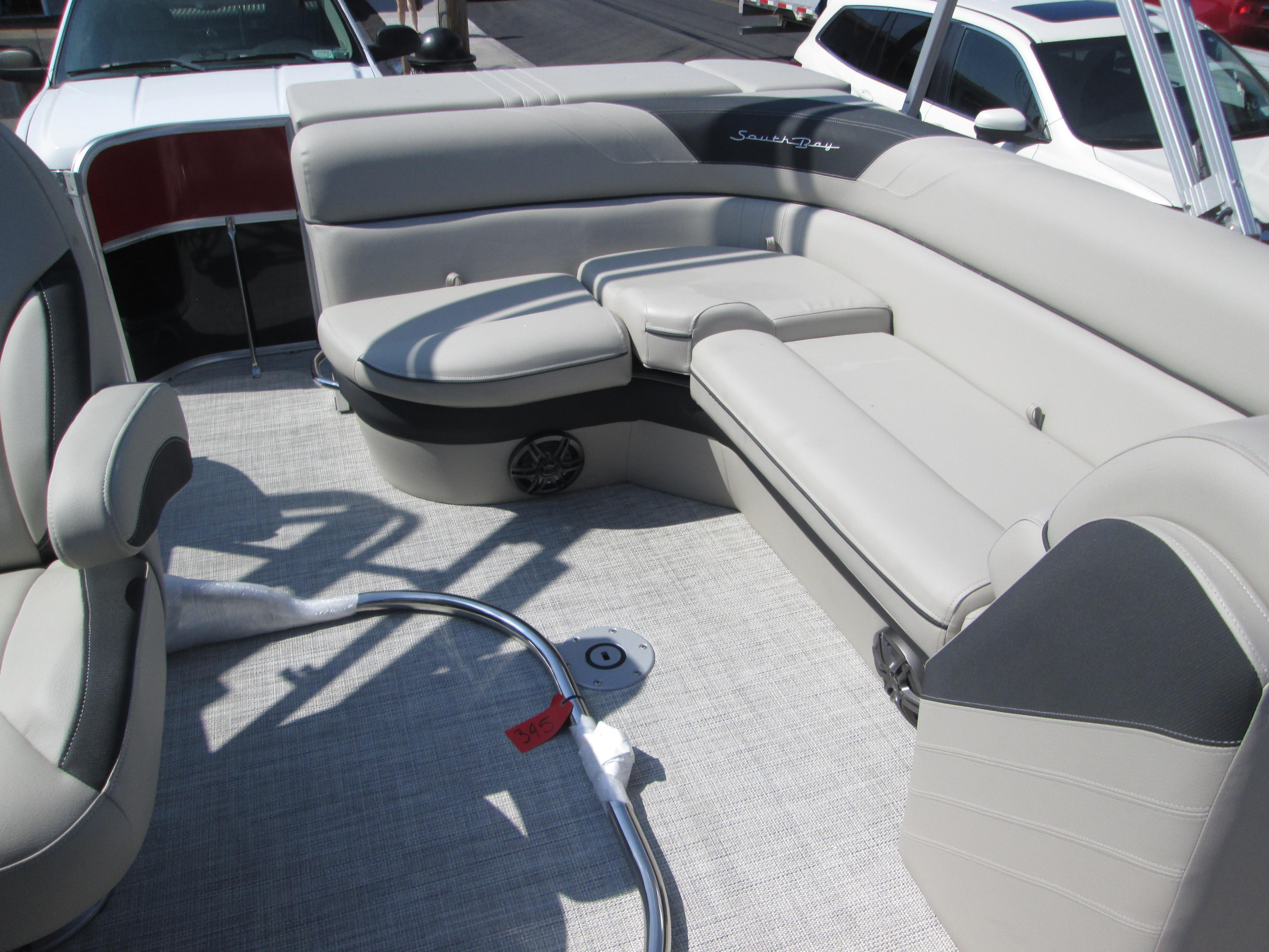 2021 South Bay 220 CR LE