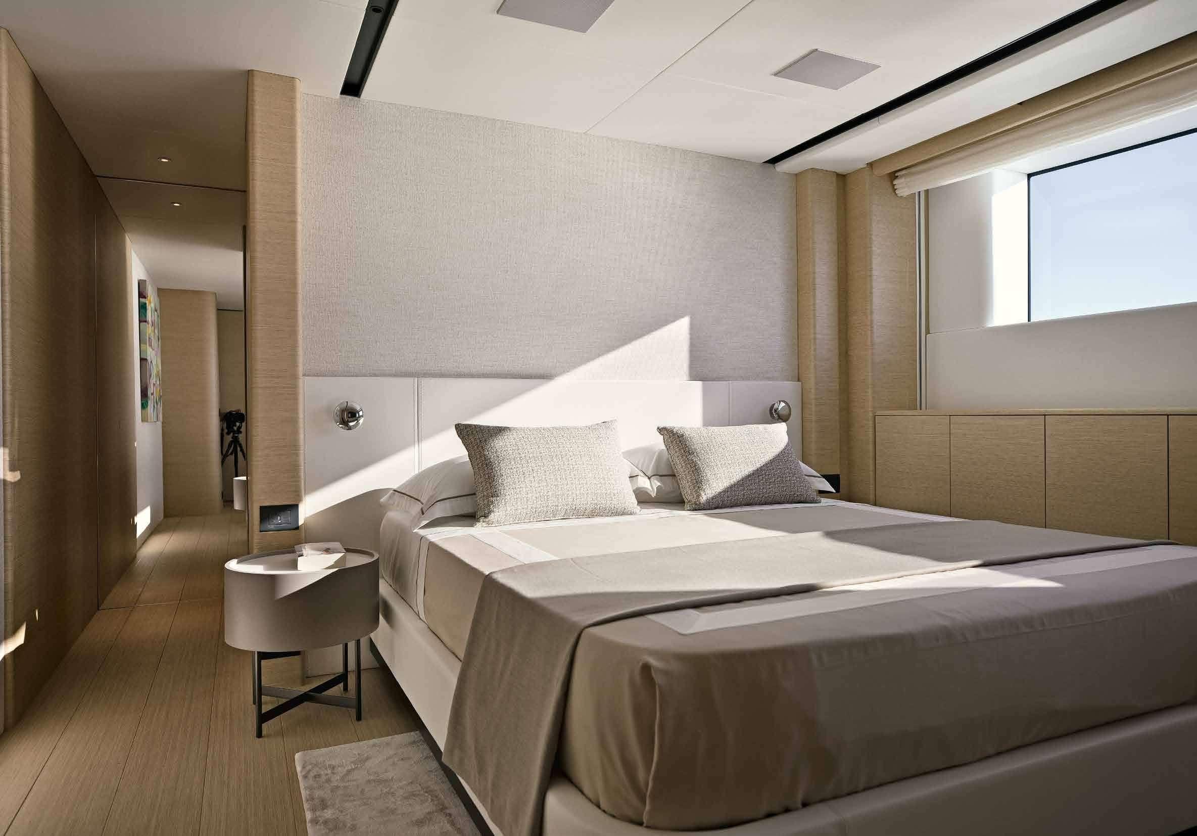 2020 Benetti Yachts B.Yond 37M