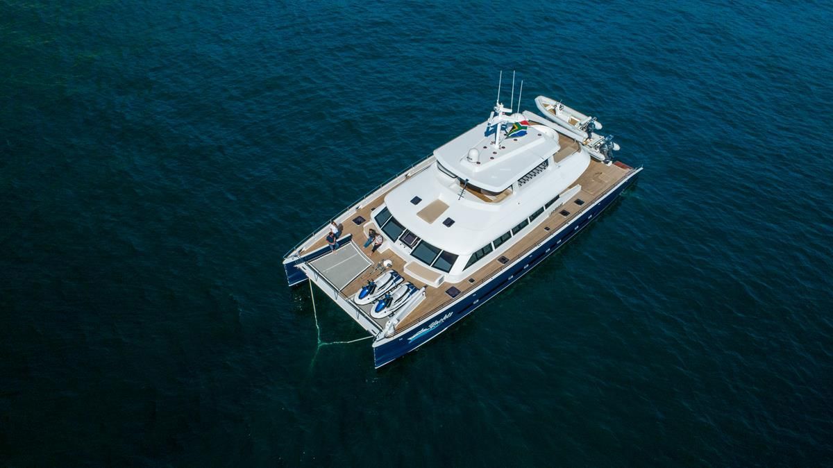 2020 Two Oceans 850E Power Catamaran