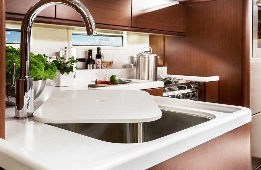 2013 Bavaria Yachts Cruiser 46 Style