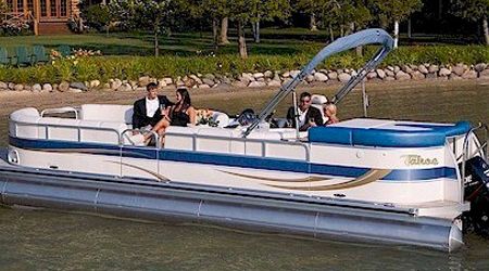 2017 Tahoe Vision QL2585