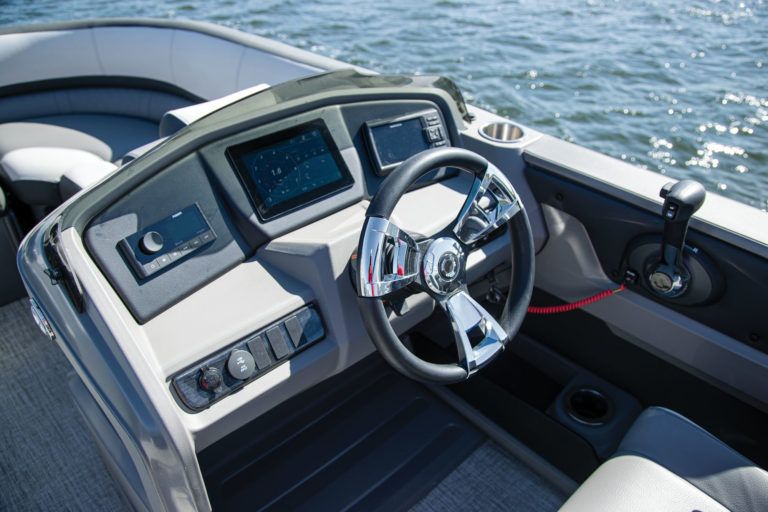 2021 Tahoe LTZ Quad Lounger 24'