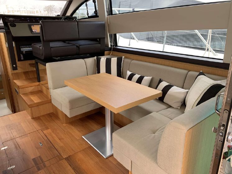 2012 Fairline Squadron 42