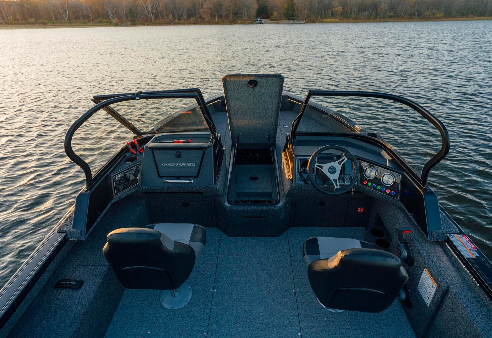 Crestliner 2050 Fish Hawk detail