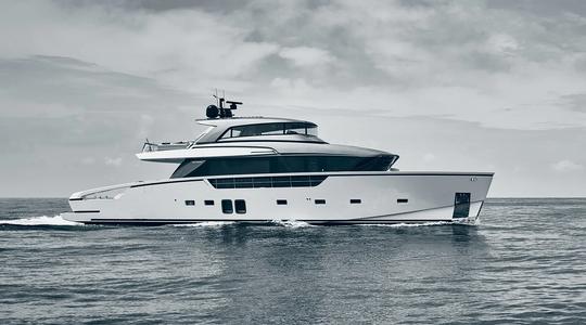 2022 Sanlorenzo Yachts SX88