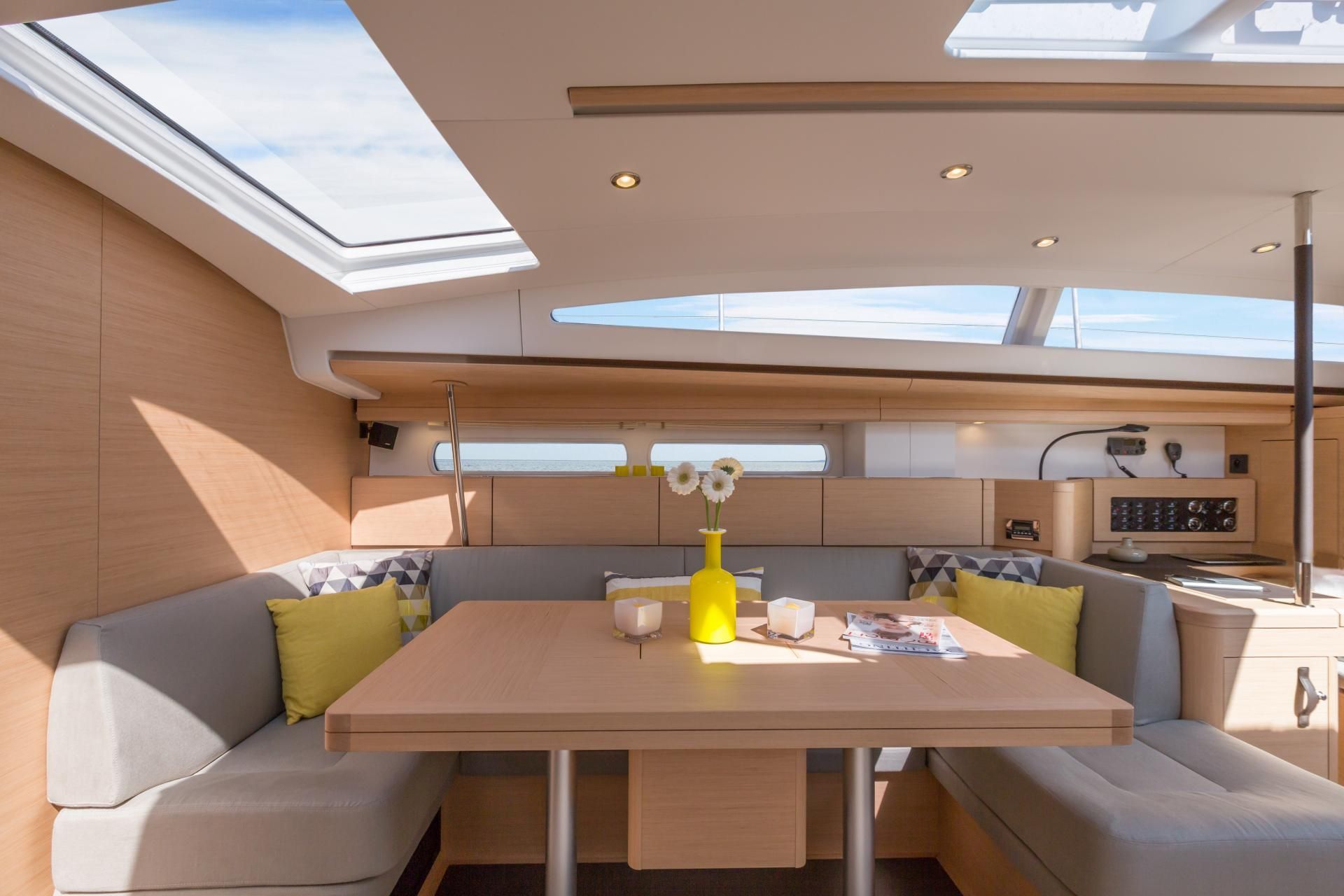 2016 Jeanneau Yachts 57