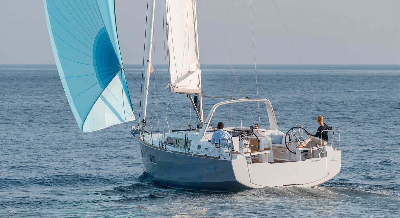 2013 Beneteau Oceanis 38