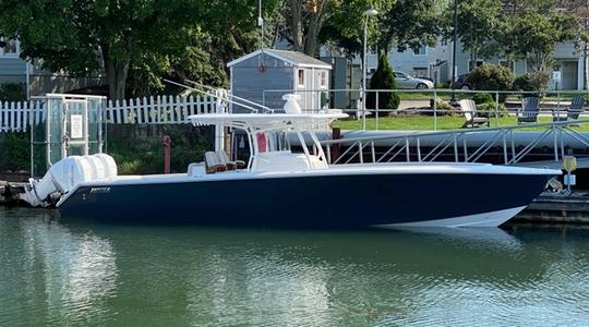 2022 Jupiter Marine 38