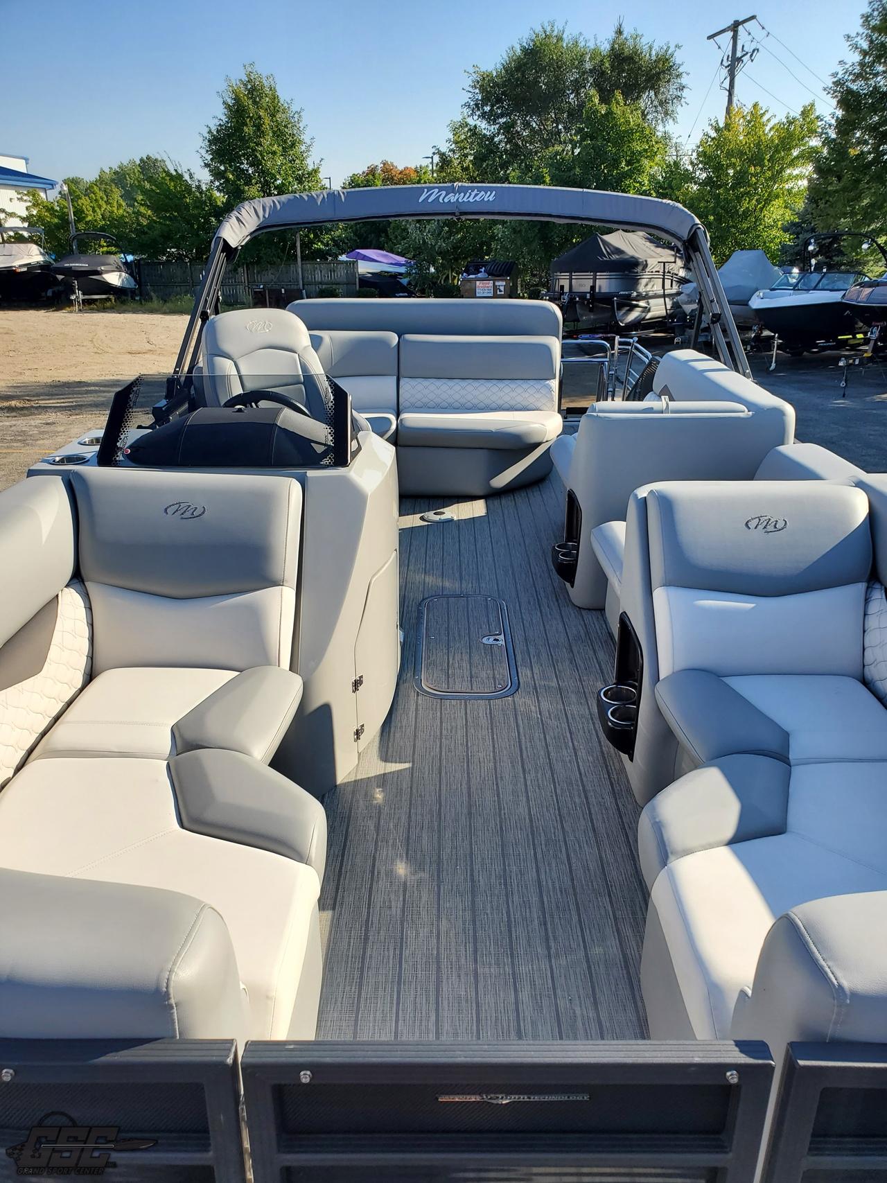 2022 Manitou Pontroon Boats 23 SES BENCH SHP II