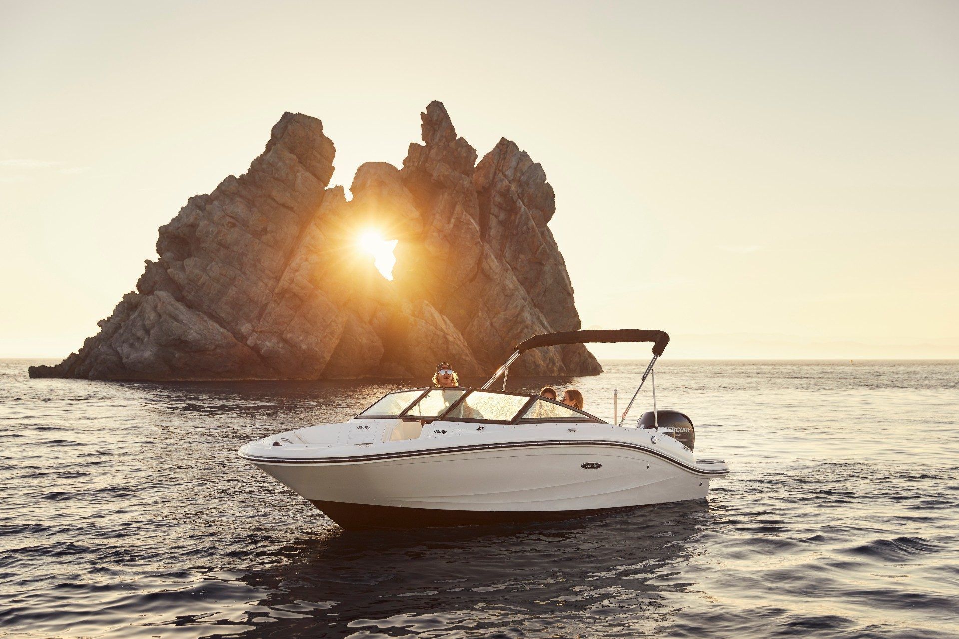 2023 Sea Ray SPX 190 Outboard