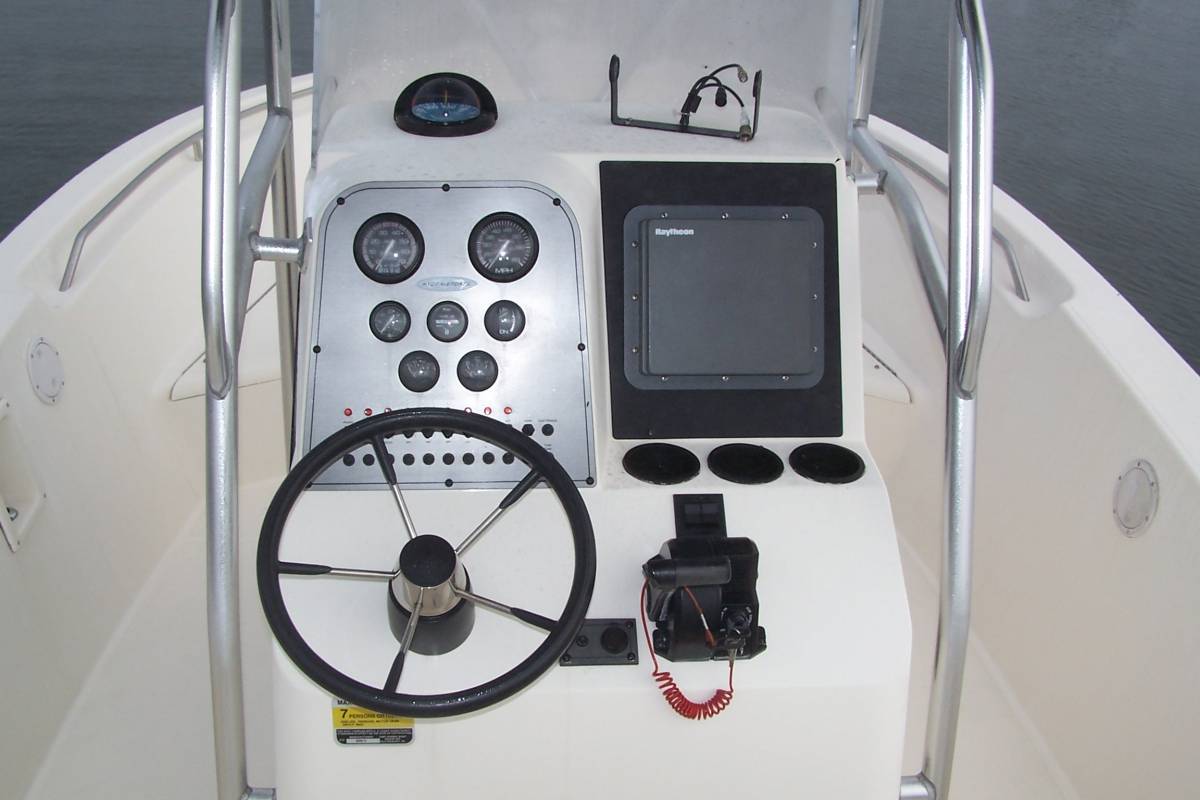 1998 HCB Yachts 2250 CC