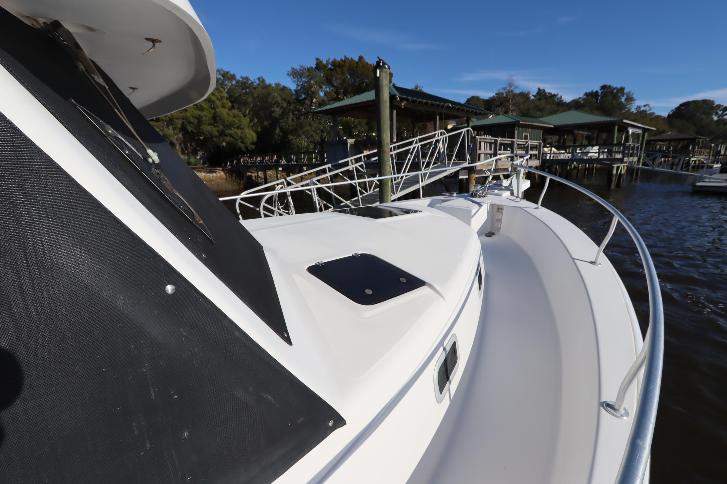 2003 Marlow Pilot 390 Trawler