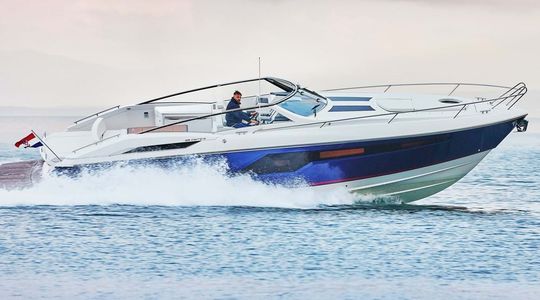 2014 Windy 39 Camira