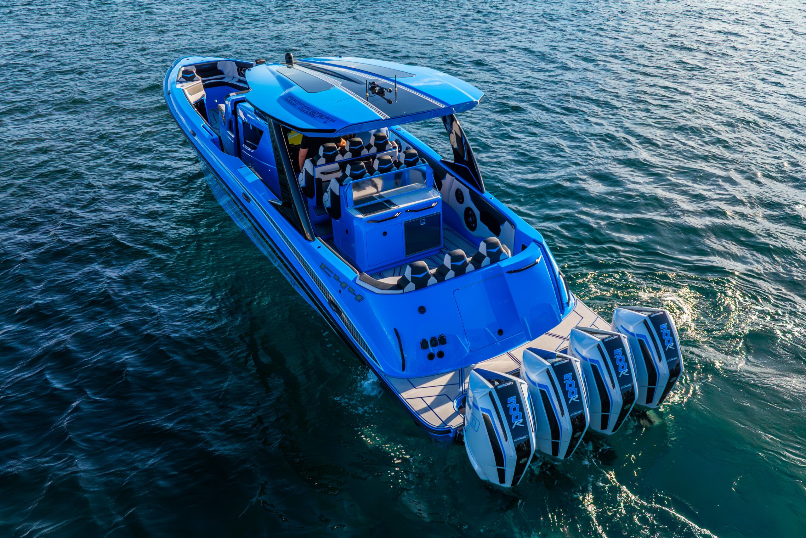Concept 44 Open Deck centre console, photo 1
