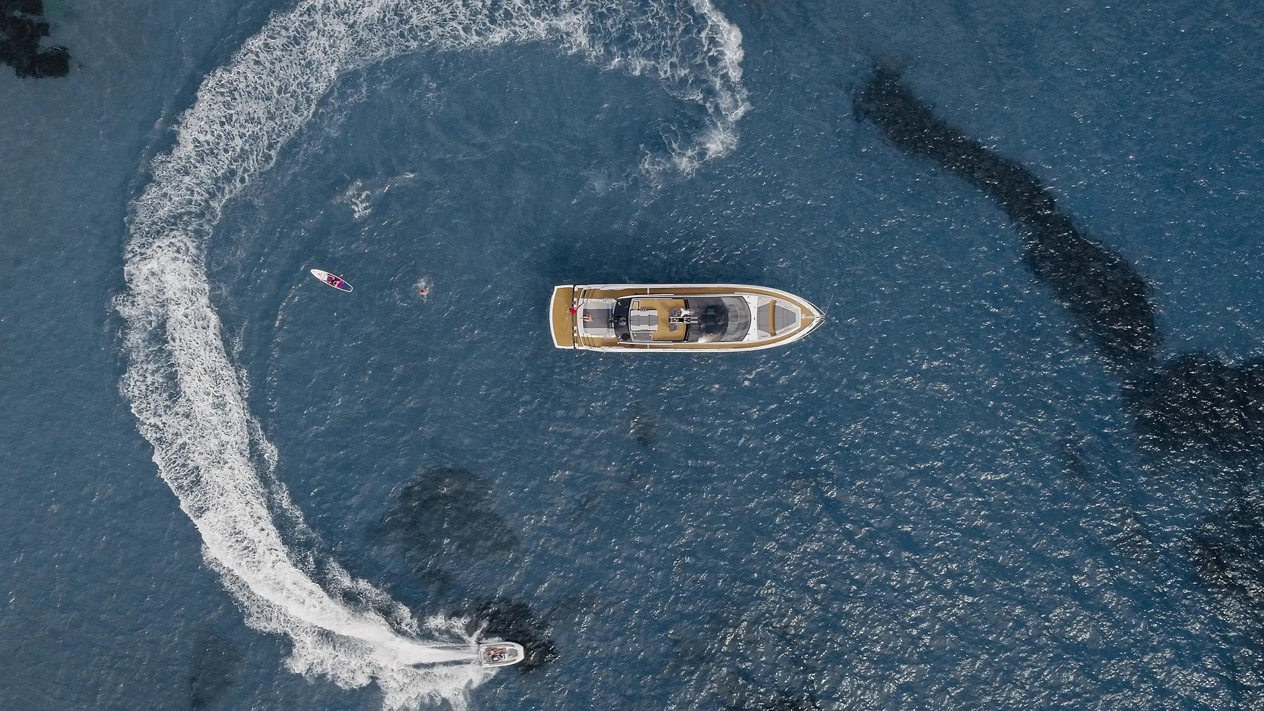 2022 Sunseeker 65 Sport Yacht