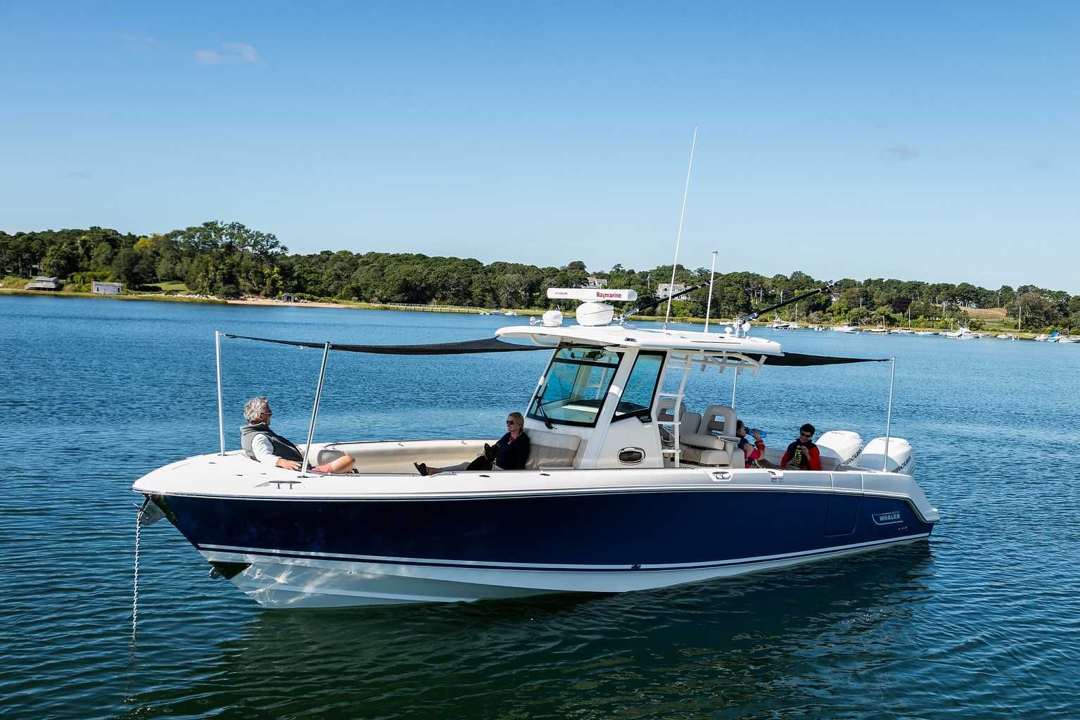 2022 Boston Whaler 330 Outrage