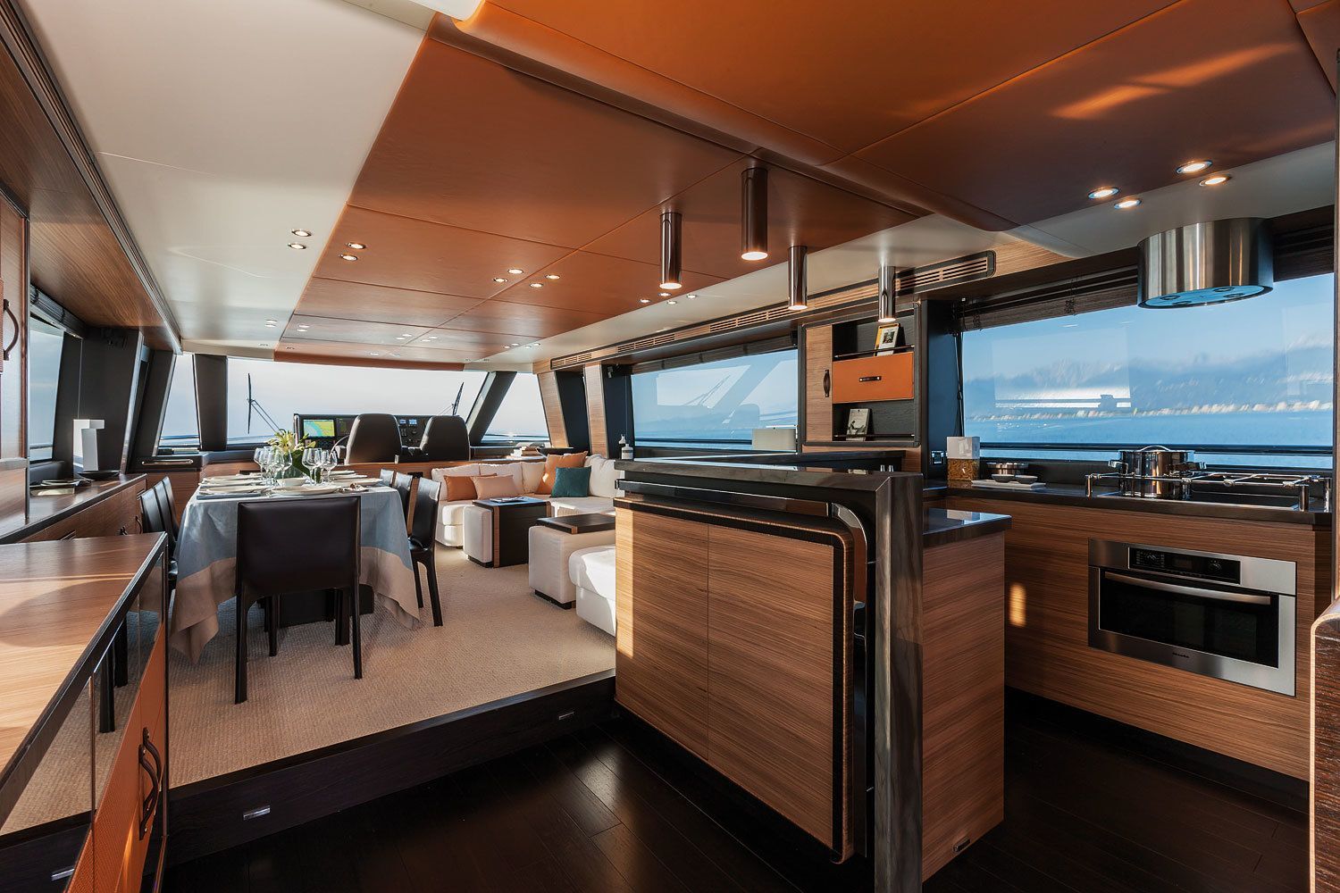 2013 Azimut Yachts Magellano 76