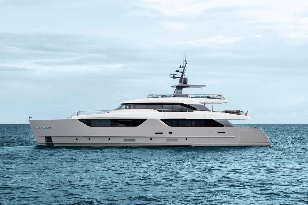 2022 Sanlorenzo Yachts SD118