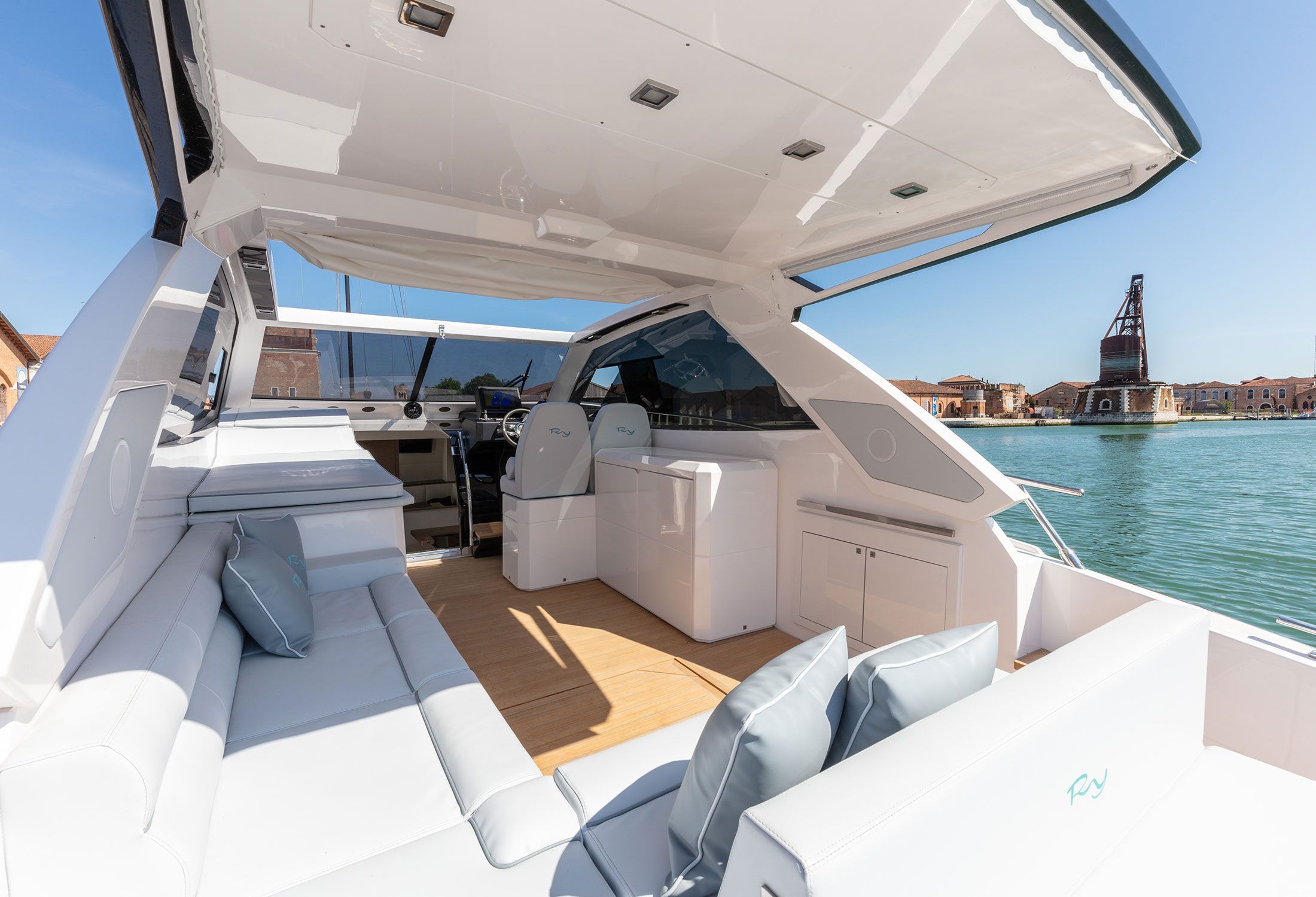 2015 Rio Yachts Parana 35