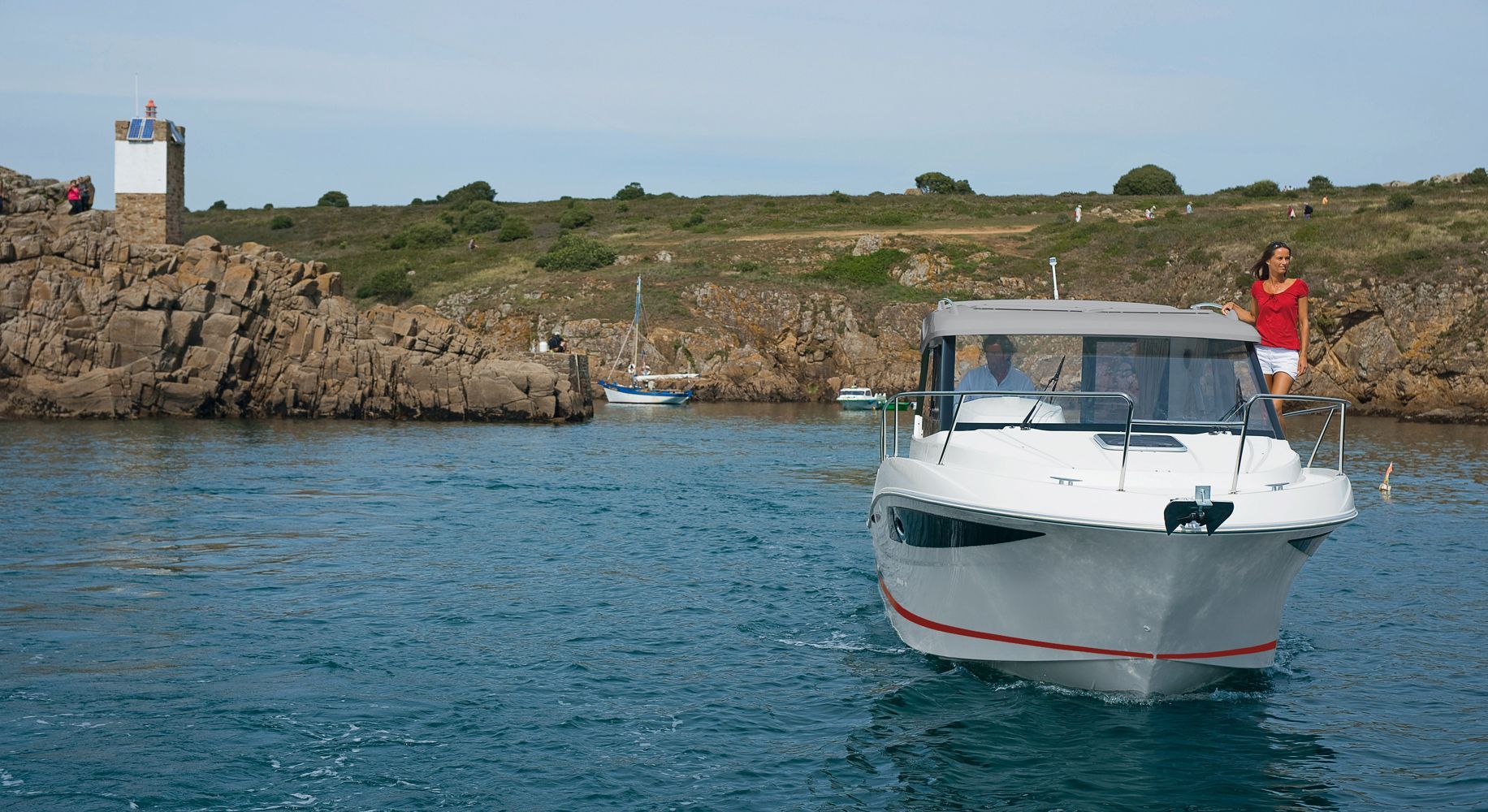 2011 Beneteau Antares 8.80