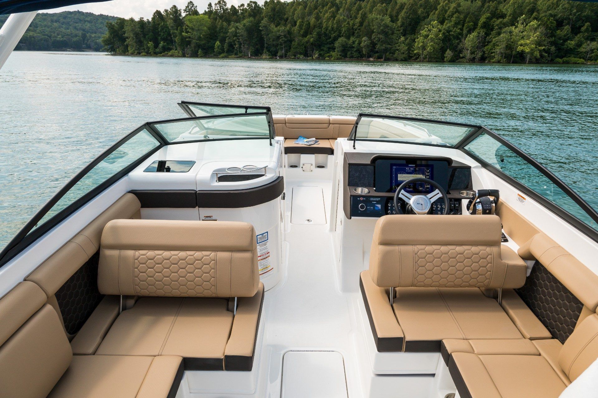 2022 Sea Ray SDX 290 Outboard