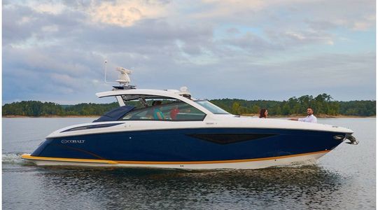 2021 Cobalt Boats A36