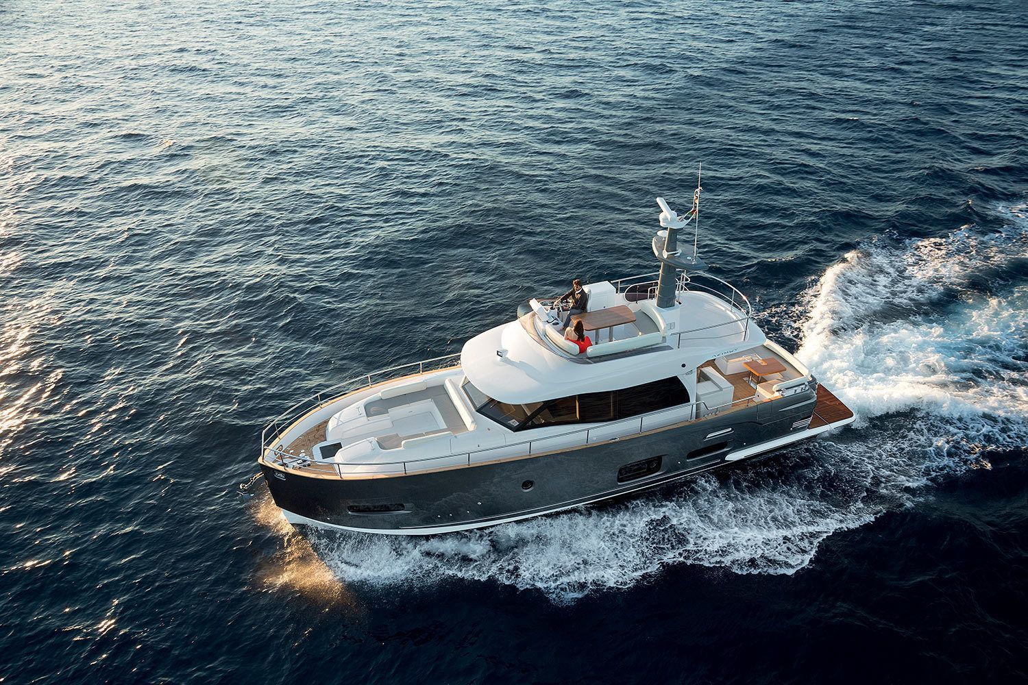 2013 Azimut Yachts Magellano 53