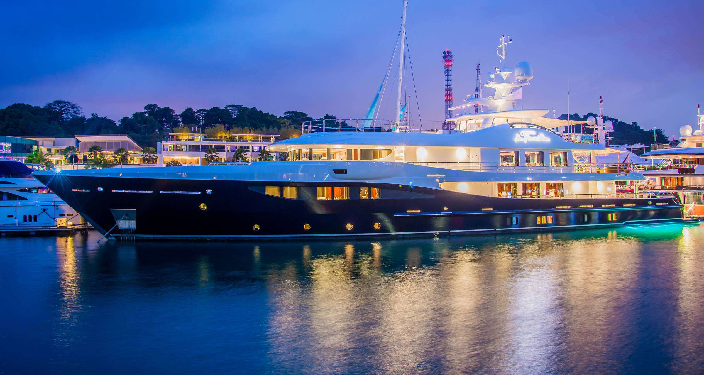 2016 Amels La Familia