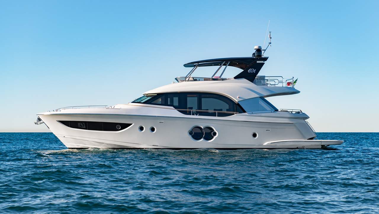 2015 Monte Carlo Yachts MCY 70