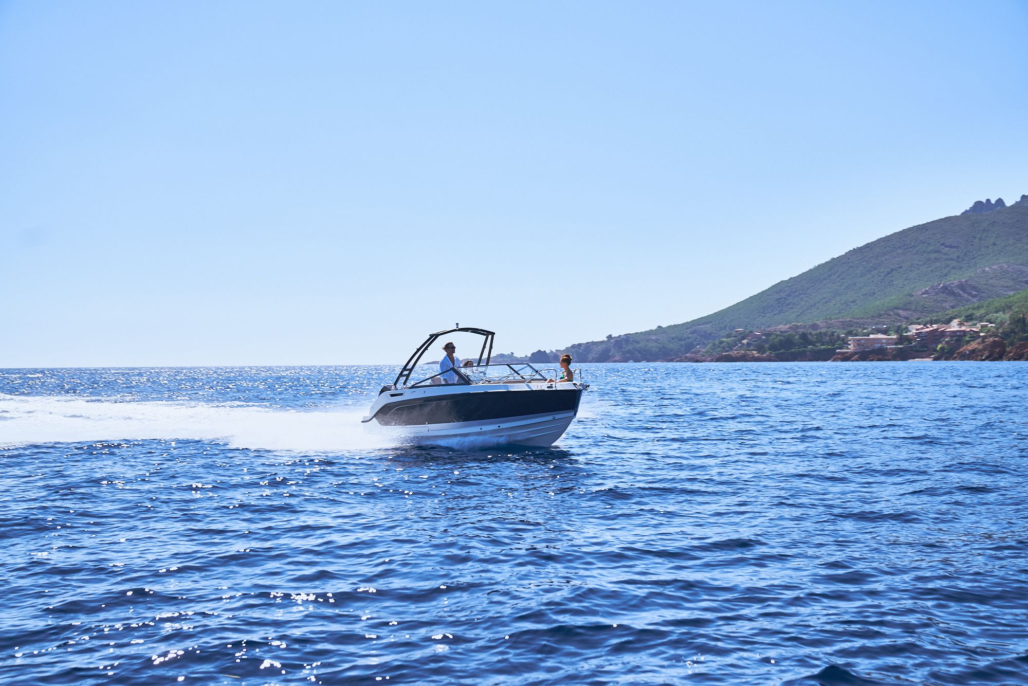 Quicksilver Activ 675 Bowrider, photo 3