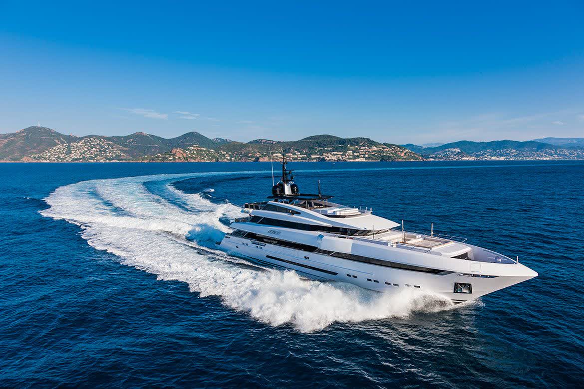 2013 Rossinavi Param Jamuna IV