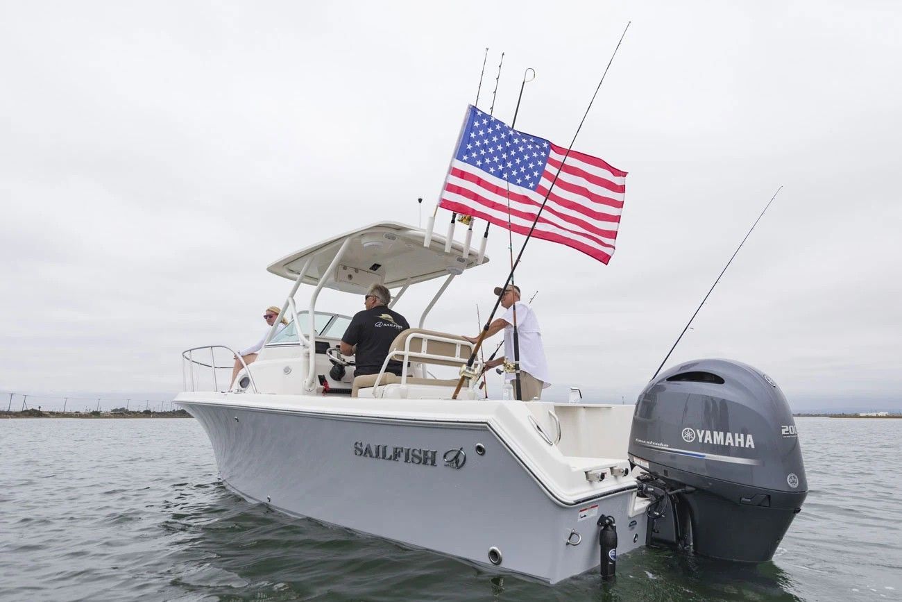 2023 Sailfish Boats 220 WAC