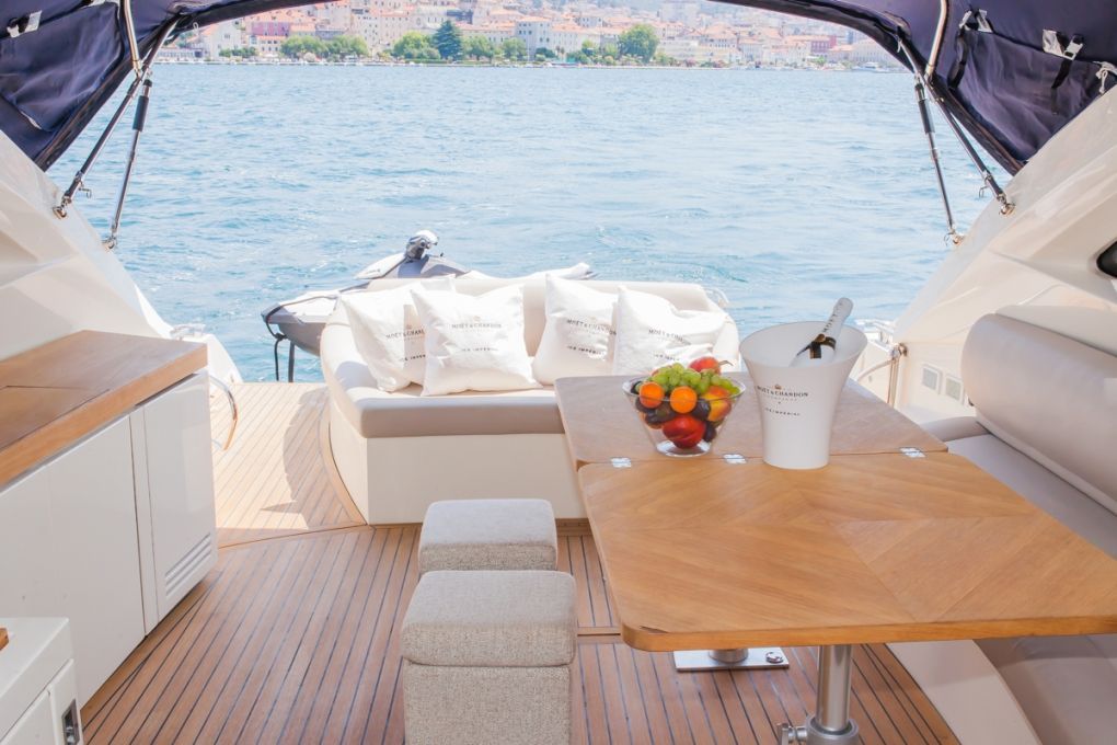 2009 Azimut Yachts Atlantis 54 HT