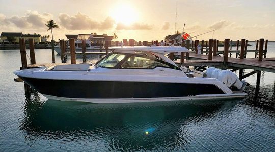 2023 Tiara Yachts 38 LX