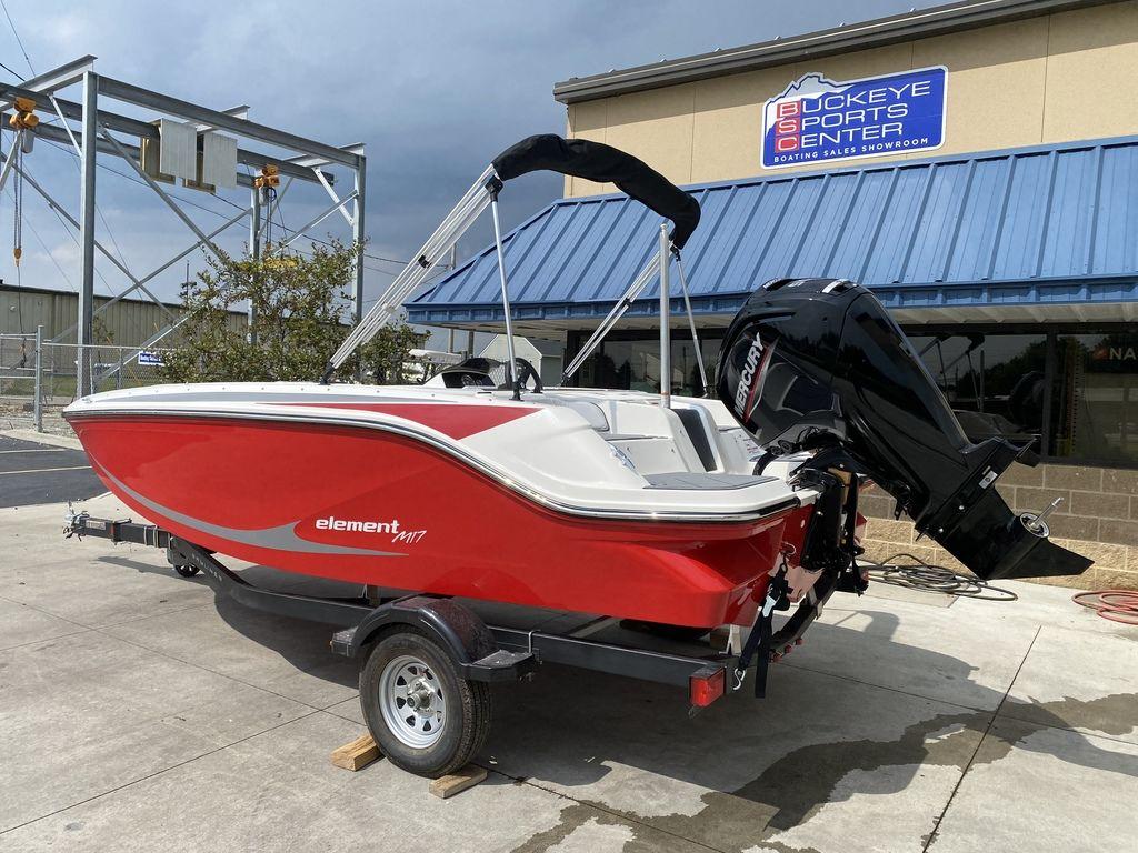 2022 Bayliner Element M17