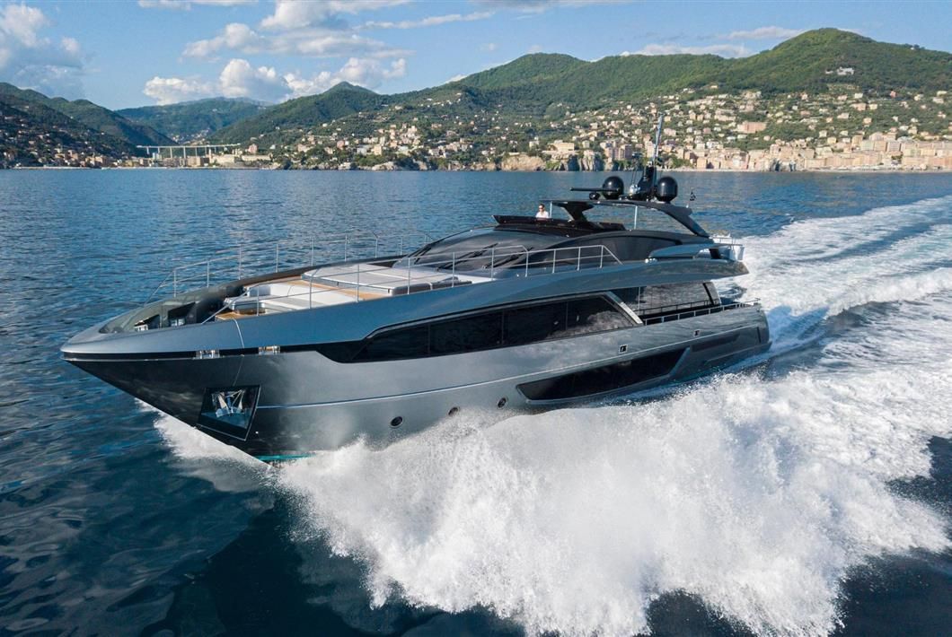 2018 Riva Yacht 100 Corsaro