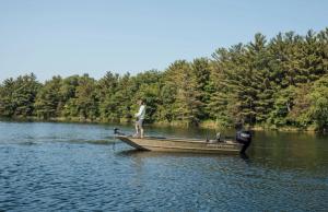 Crestliner 1860 Retriever Jon aluminium jon boat