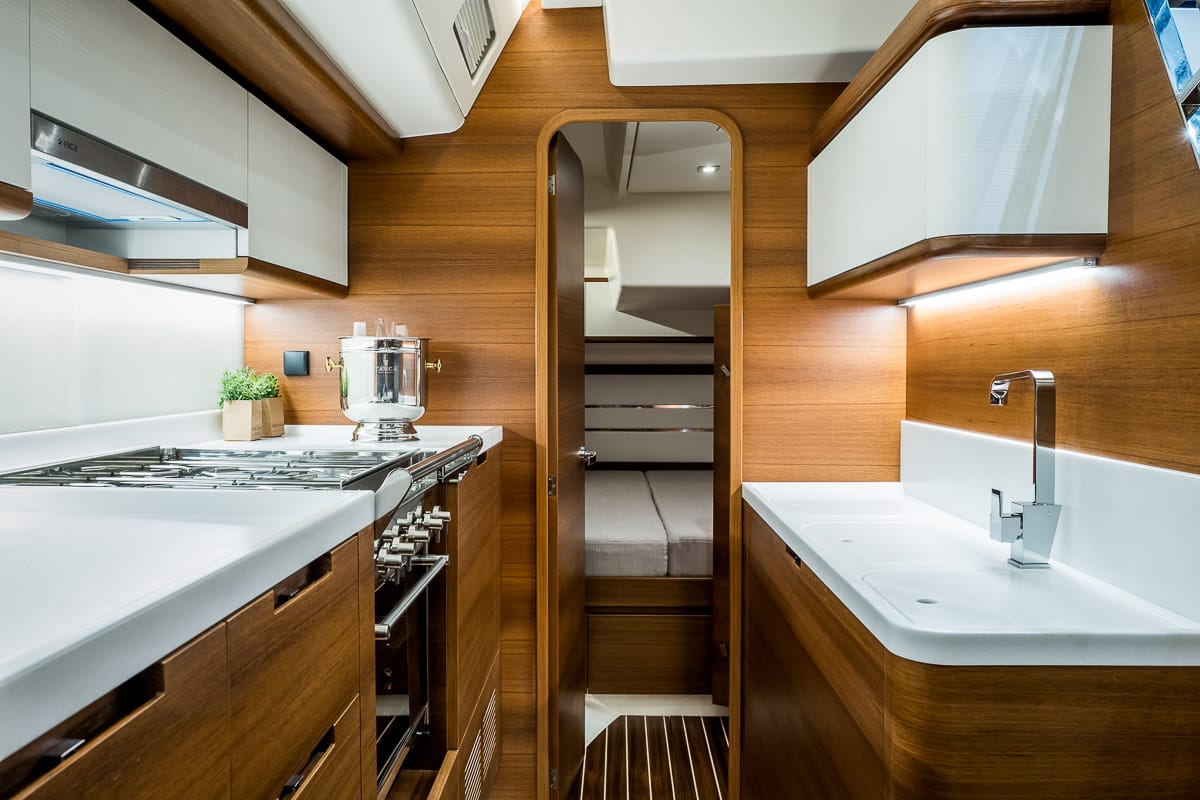 2014 Italia Yachts Italia 15.98