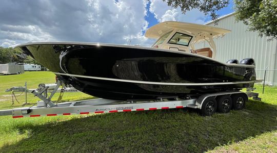 2021 Scout Boats 330 LXF