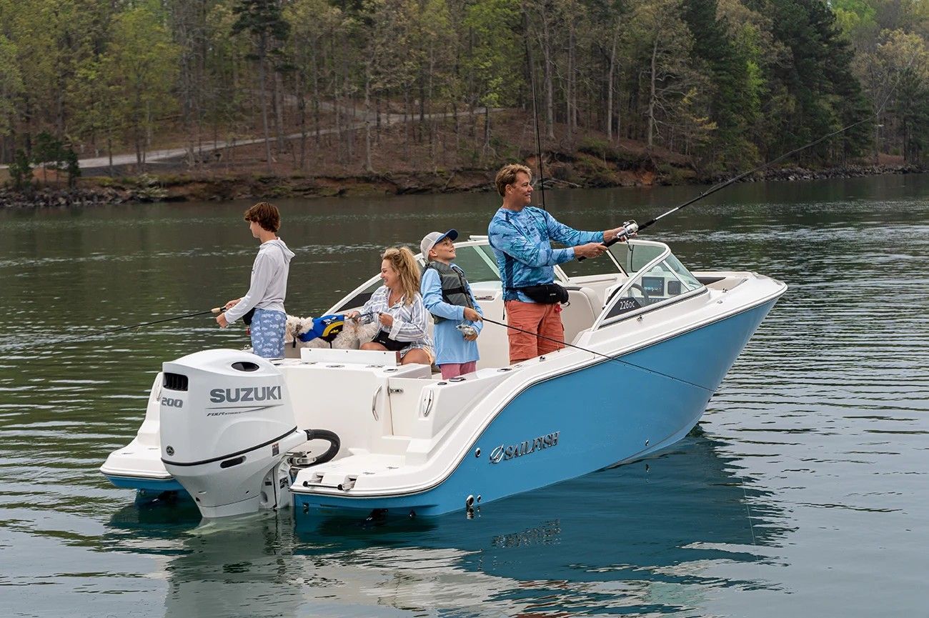2019 Sailfish Boats 226 DC