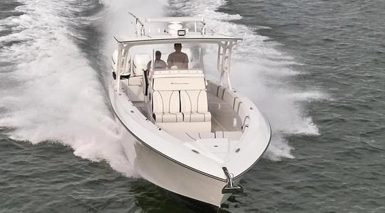 2022 Midnight Express 39S Open