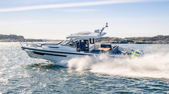 2020 Nimbus Tender 11