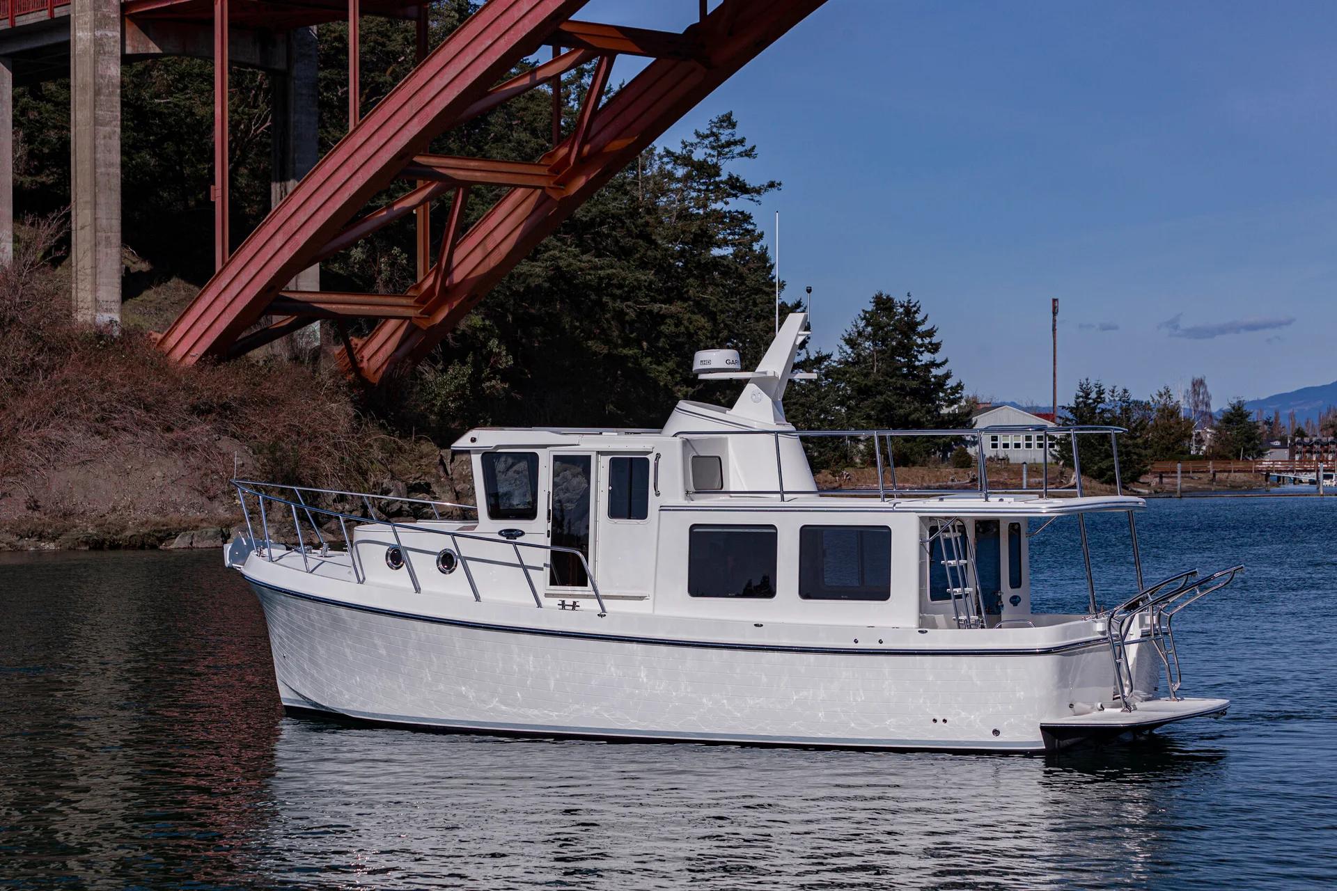 American Tug 362 passing under a bridge