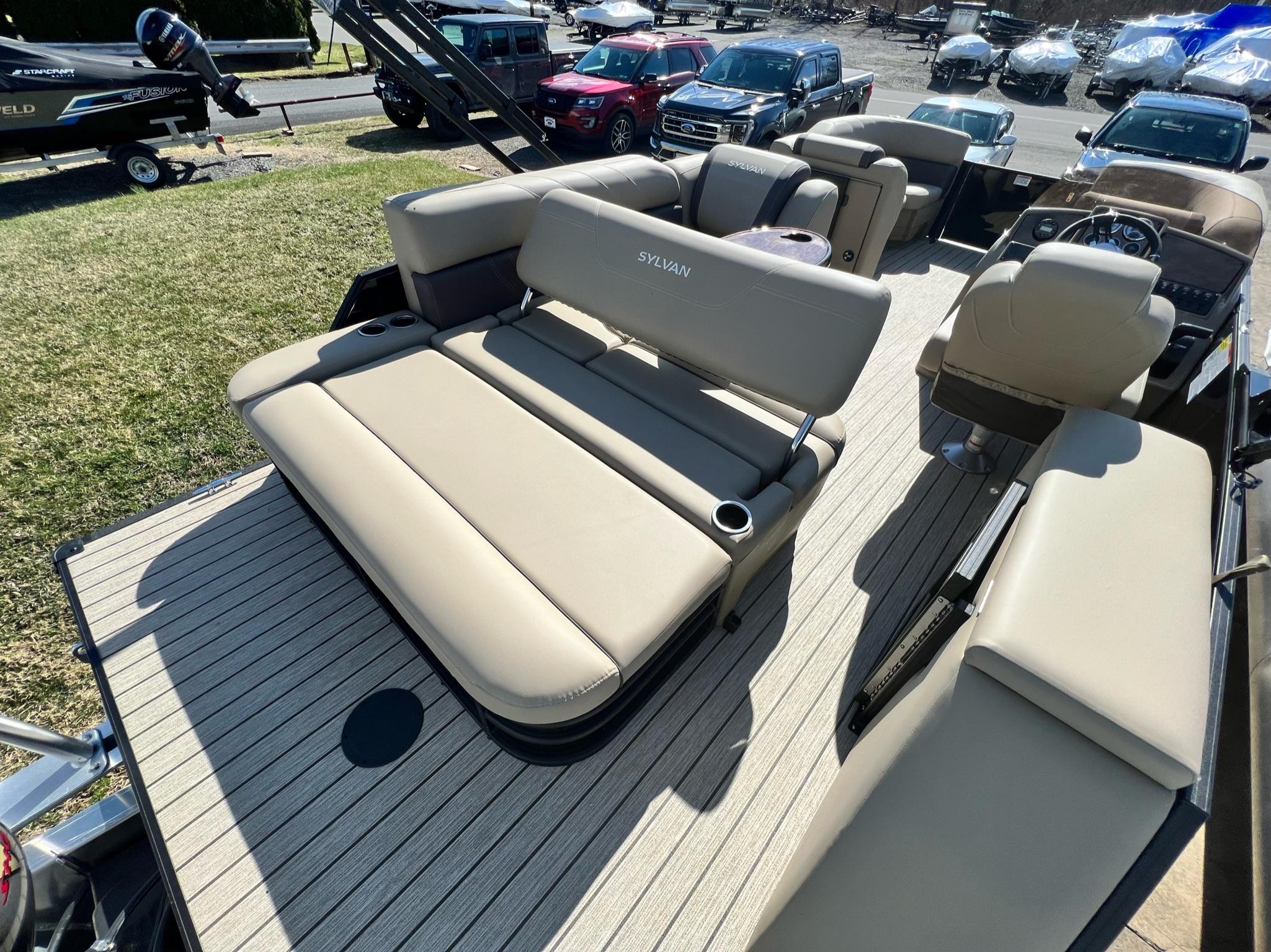 2022 Sylvan 8522 CLZ Mirage Tritoon - IN STOCK