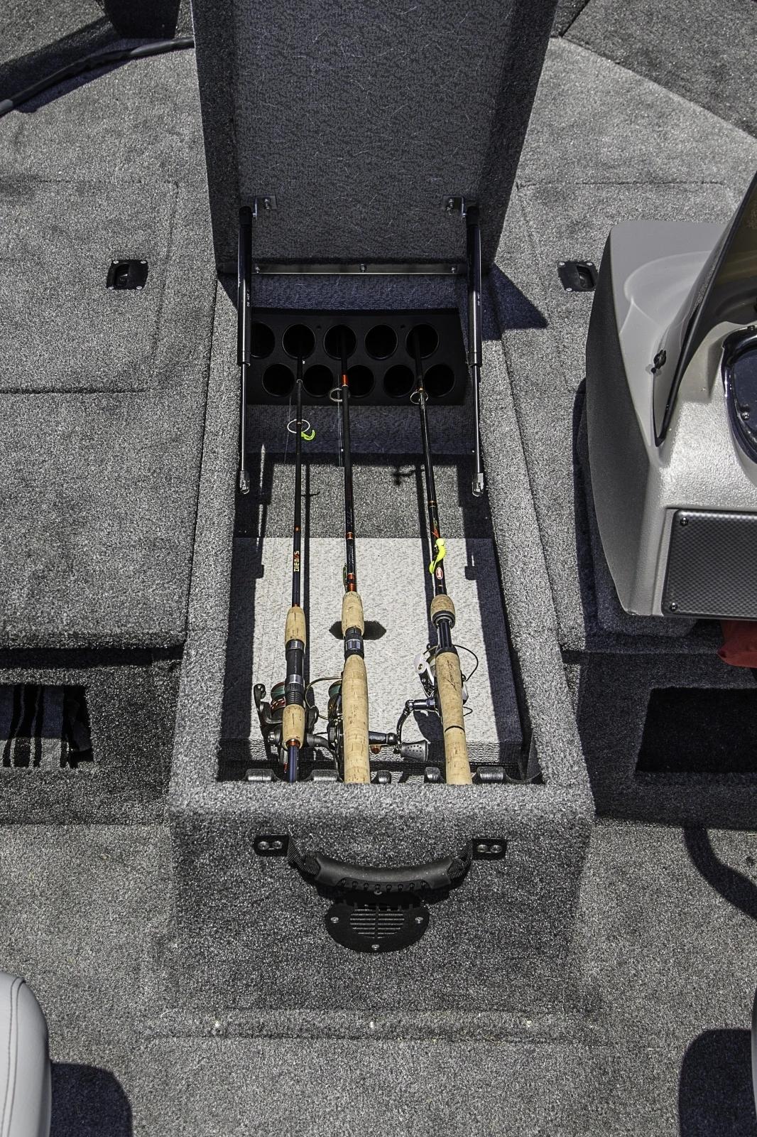 Crestliner 1650 Fish Hawk in-floor rod locker