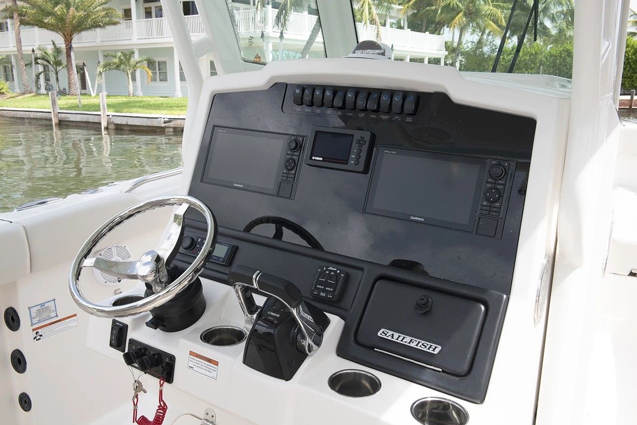 2022 Sailfish Boats 272 CC