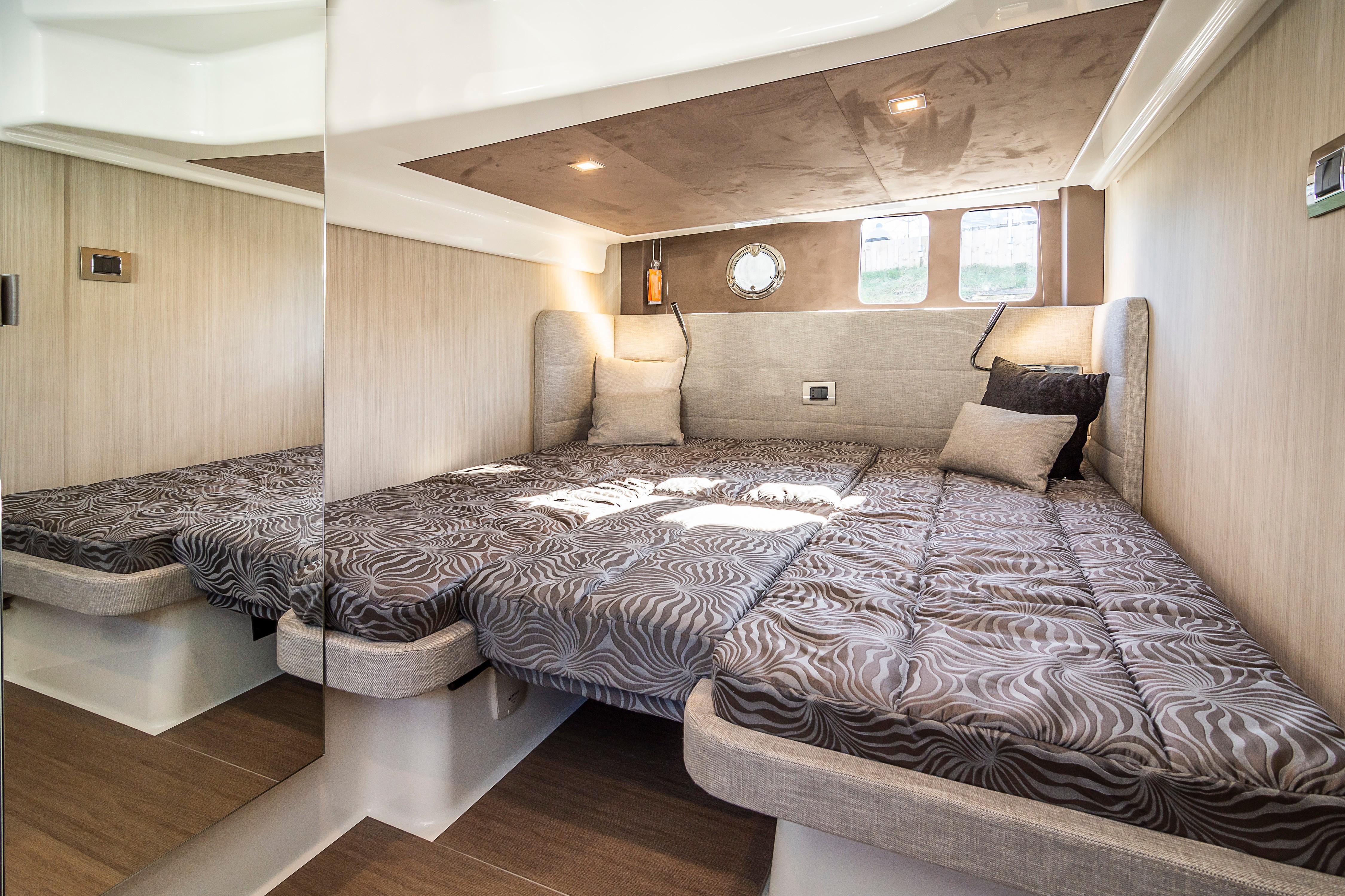 2019 Cranchi Yachts M 44 HT