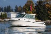 2022 Boston Whaler 345 Conquest